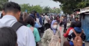 Senin Pagi, Kepadatan Lalu Lintas Bikin Layanan Transjakarta Koridor 13 Terlambat