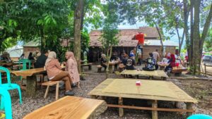 12 Tempat Makan di Kota Metro